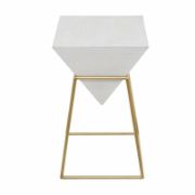 Perla Table + geometric inverted pyramid side table + liqana