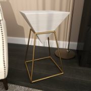 Perla Table + geometric inverted pyramid side table + liqana