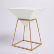 Perla Table + geometric inverted pyramid side table + liqana